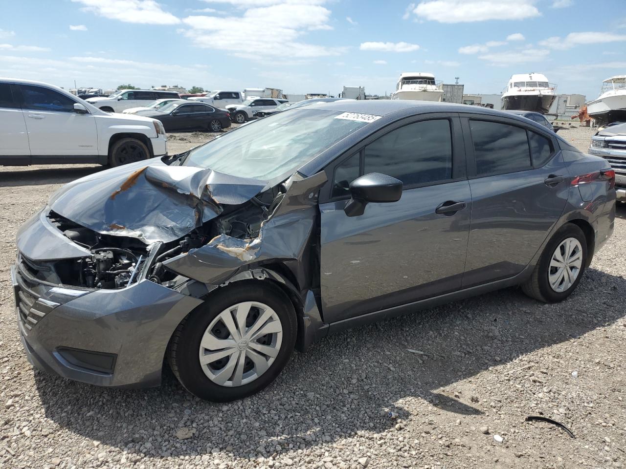 NISSAN VERSA S