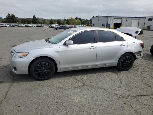 TOYOTA CAMRY BASE