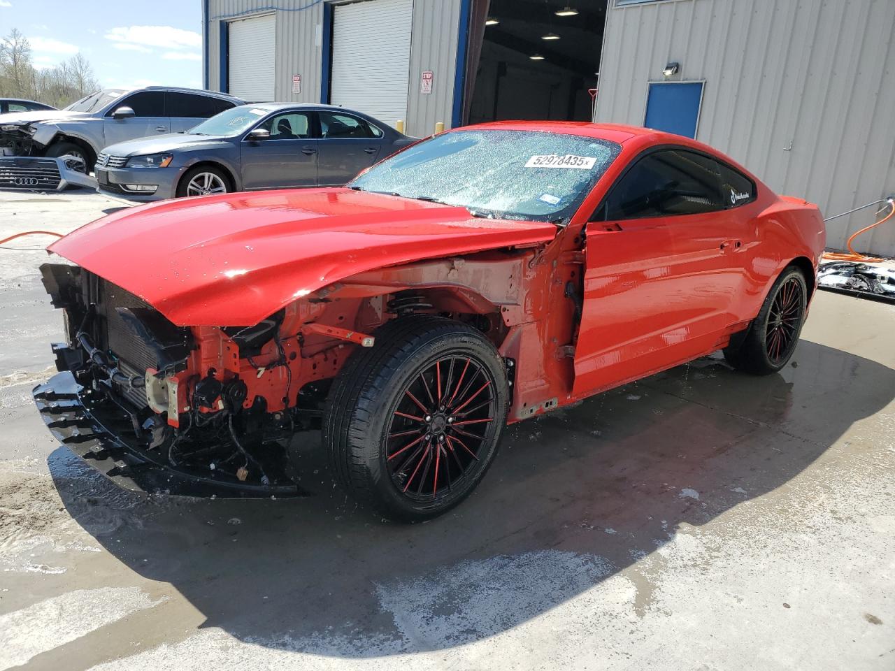 FORD MUSTANG
