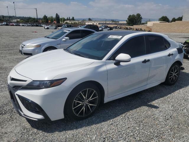 Vin: 4t1g11ak0mu572326, lot: 54611185, toyota camry se 2021 img_1