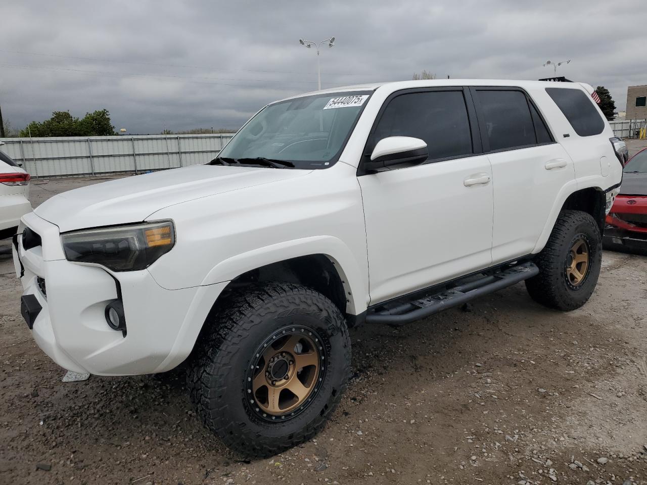 TOYOTA 4RUNNER SR5/SR5 PREMIUM