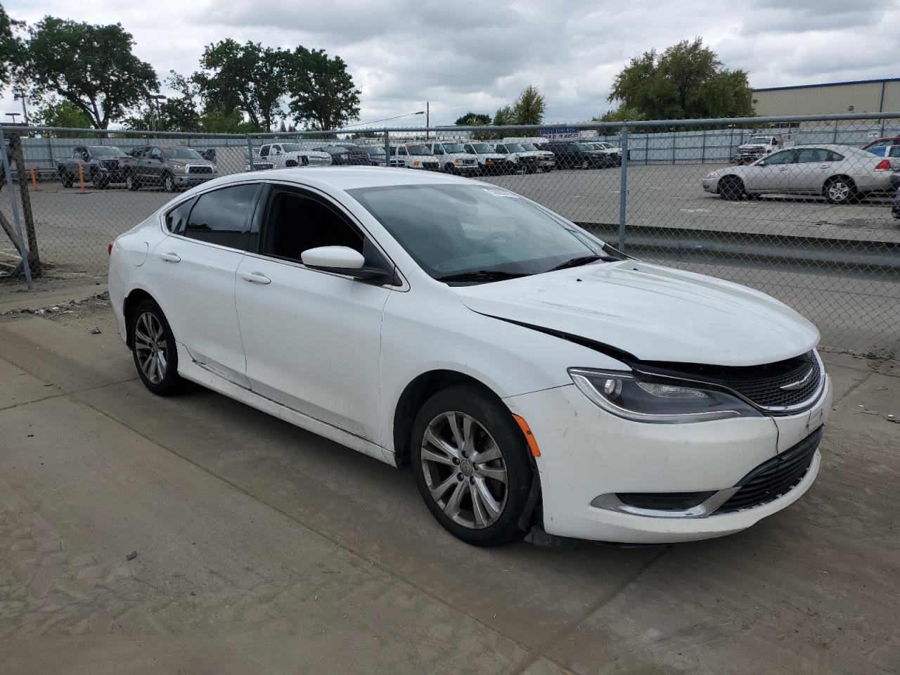 Lot #3304509469 2015 CHRYSLER 200 LIMITE