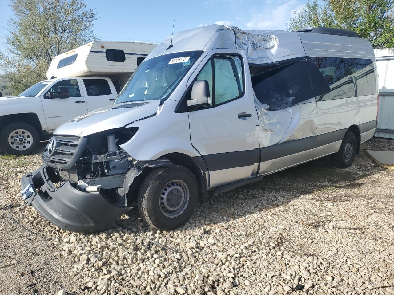 MERCEDES-BENZ SPRINTER 2500