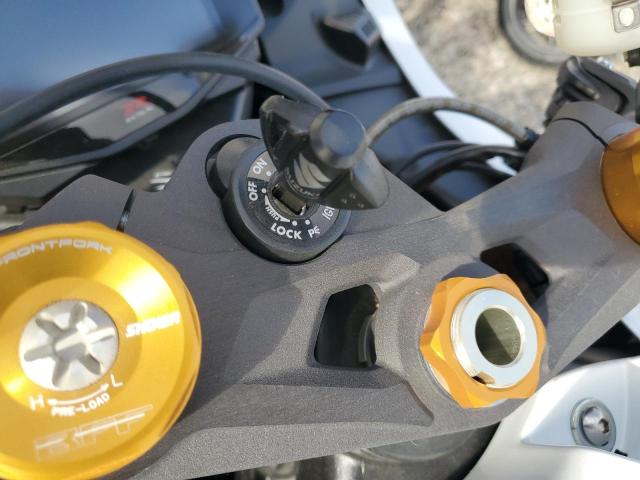 2023 SUZUKI GSX-R1000 JS1DM11H4P7100226