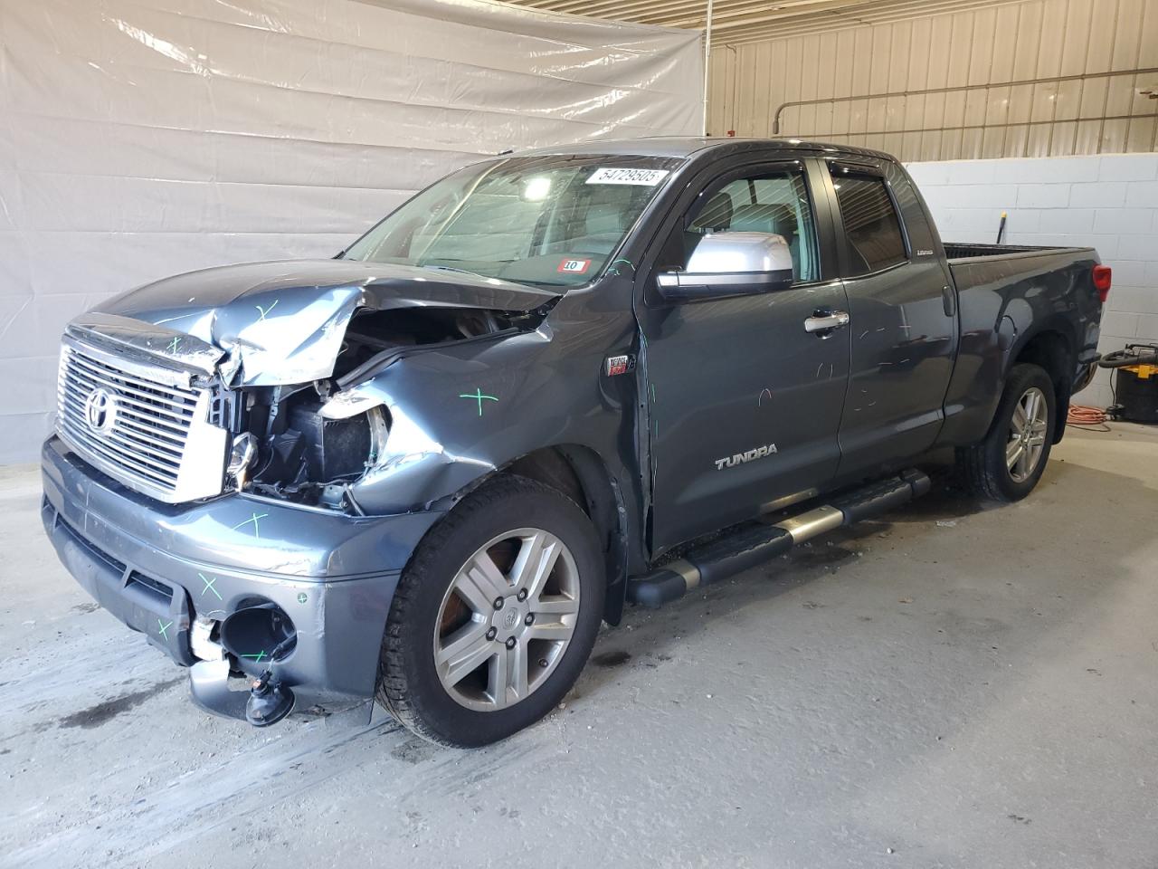TOYOTA TUNDRA DOUBLE CAB LIMITED