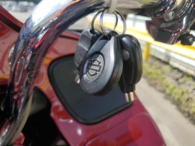 2015 HARLEY-DAVIDSON FLTRUSE CV 1HD1TAN14FB952885