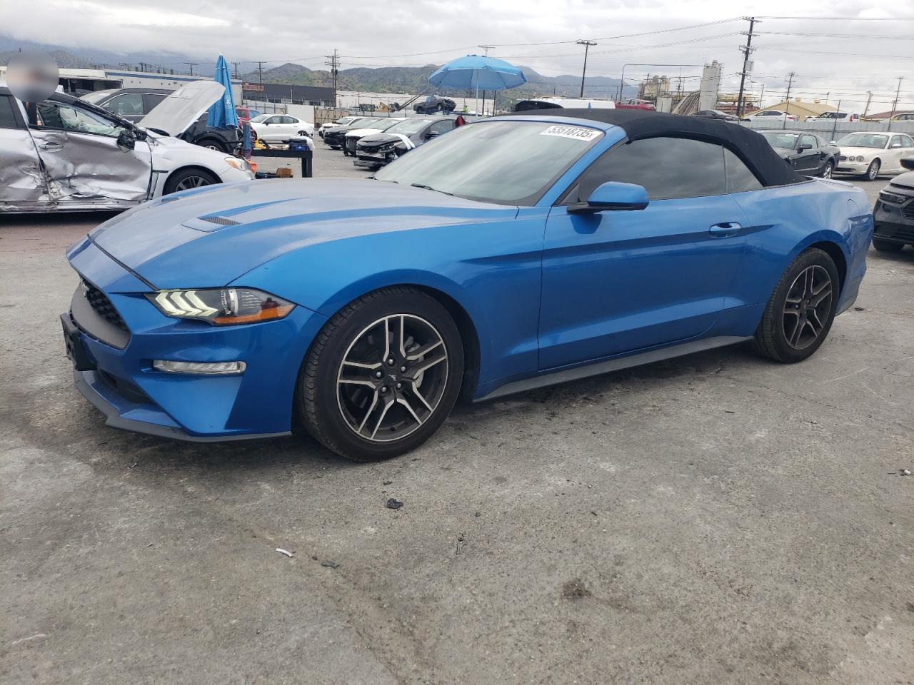 FORD MUSTANG