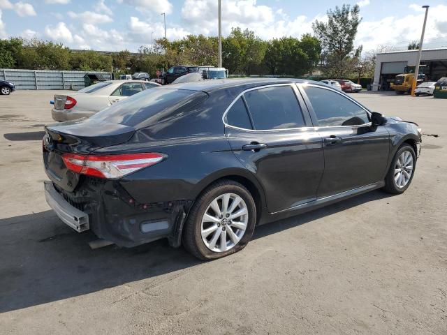 2018 TOYOTA CAMRY L 4T1B11HK1JU092369