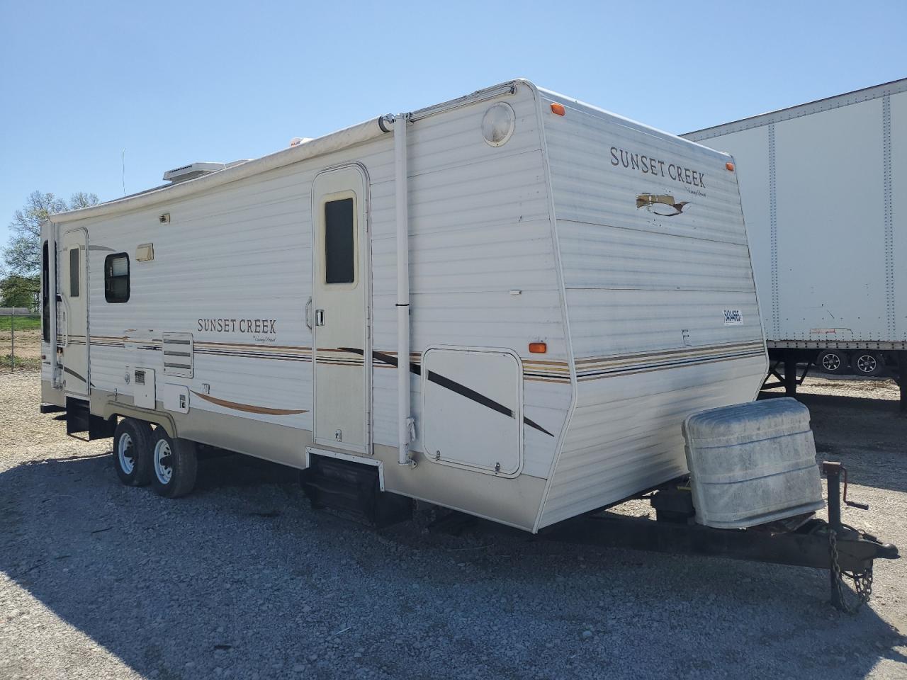  Salvage Sunnybrook Trailer