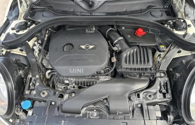 2017 MINI COOPER CLU WMWLN5C37H2E33042