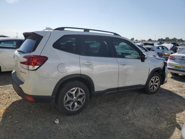 SUBARU FORESTER P 2021 white  gas JF2SKAJC0MH502694 photo #4