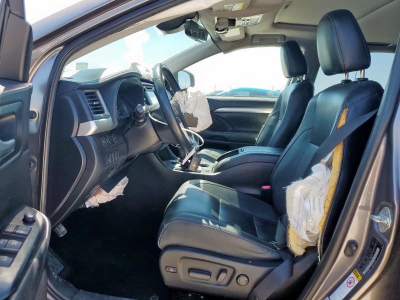 2019 TOYOTA HIGHLANDER - 5TDKZRFH1KS564580