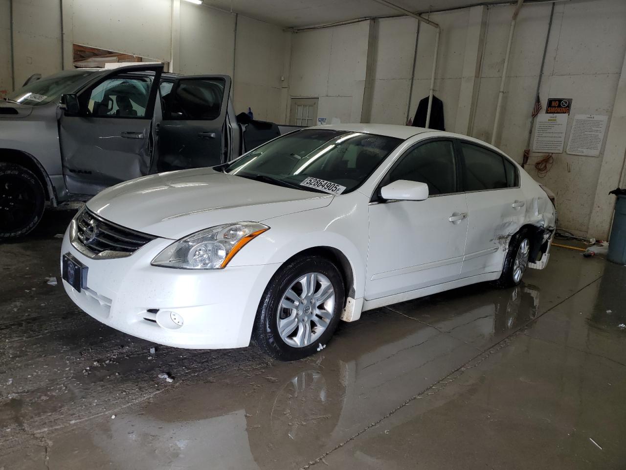 NISSAN ALTIMA BASE