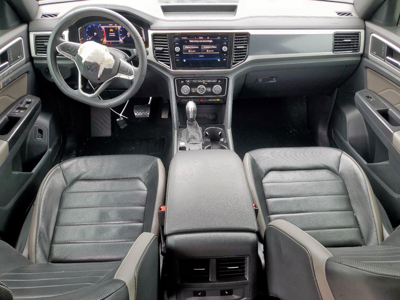 Volkswagen Atlas cros 2021