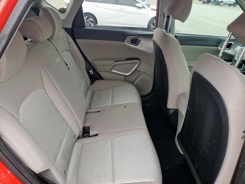 2022 KIA SOUL LX KNDJ23AU2N7162972