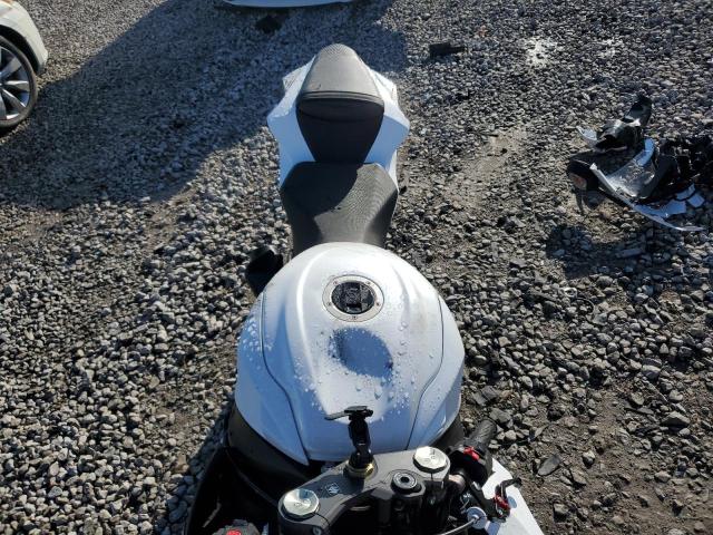 2011 SUZUKI GSX-R600 JS1GN7FA0B2102697