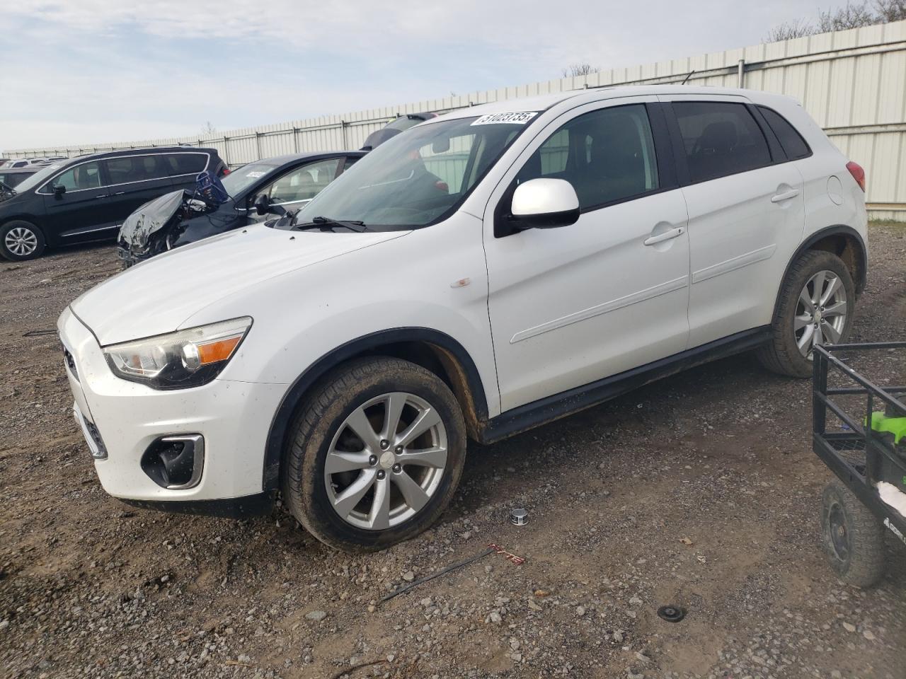 MITSUBISHI OUTLANDER ES
