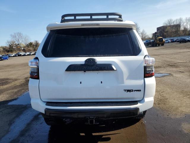 2024 TOYOTA 4RUNNER SR - JTELU5JR9R6264061
