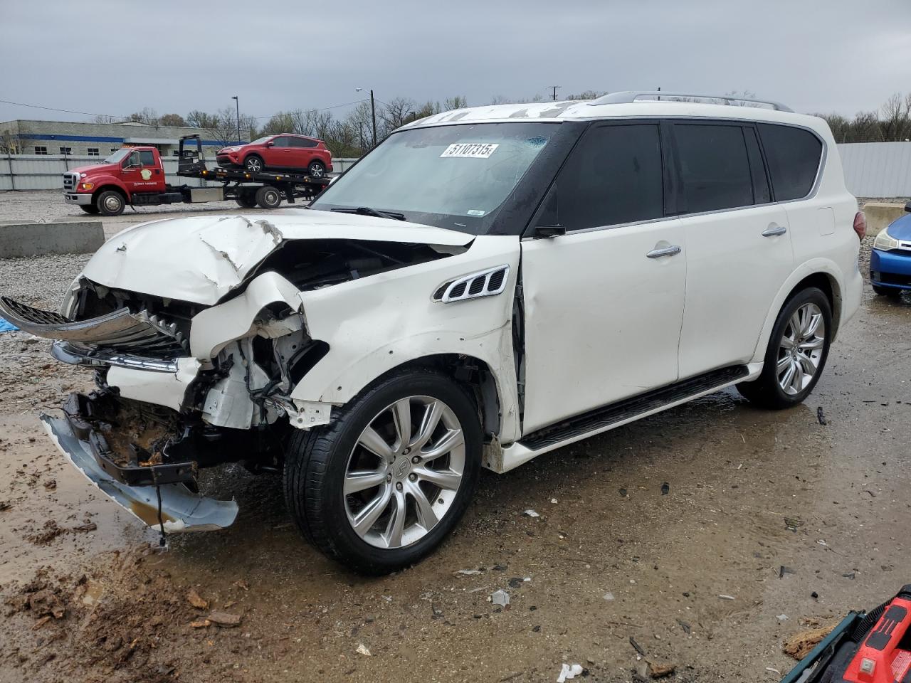 INFINITI QX56