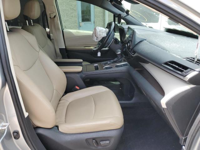 2021 TOYOTA SIENNA XLE 5TDYRKEC8MS043737