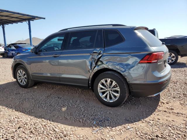 VOLKSWAGEN TIGUAN S 2018 gray  gas 3VV1B7AX3JM089503 photo #3