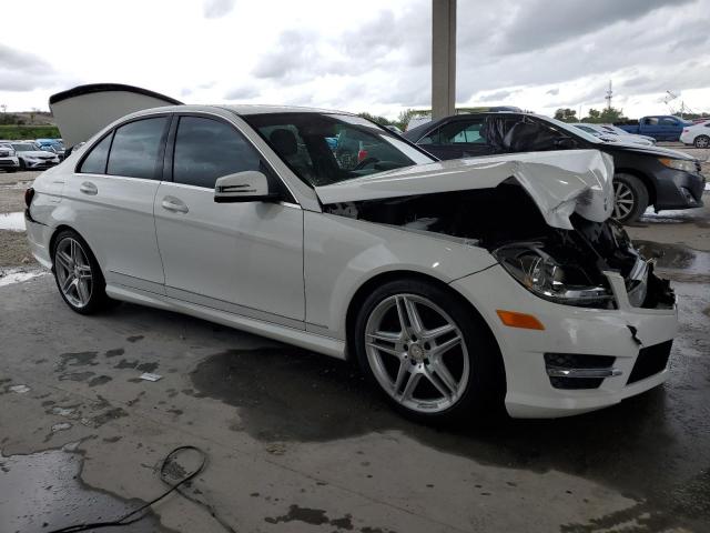 Vin: wddgf4hb1da765413, lot: 52313125, mercedes-benz c-class 250 20134