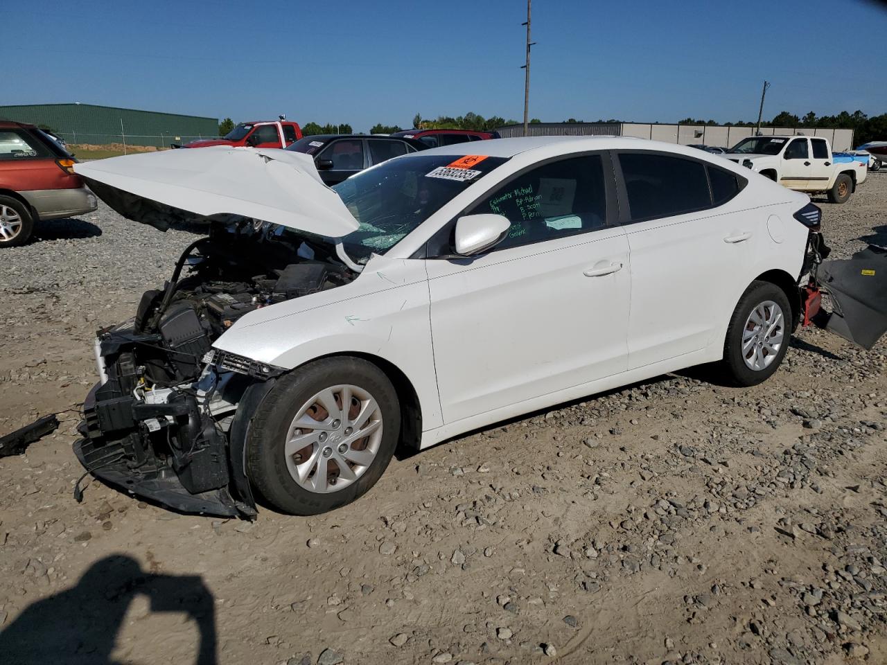 HYUNDAI ELANTRA SE