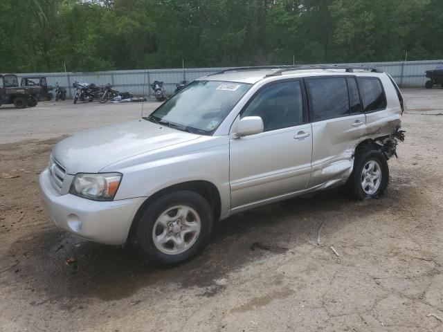 TOYOTA HIGHLANDER