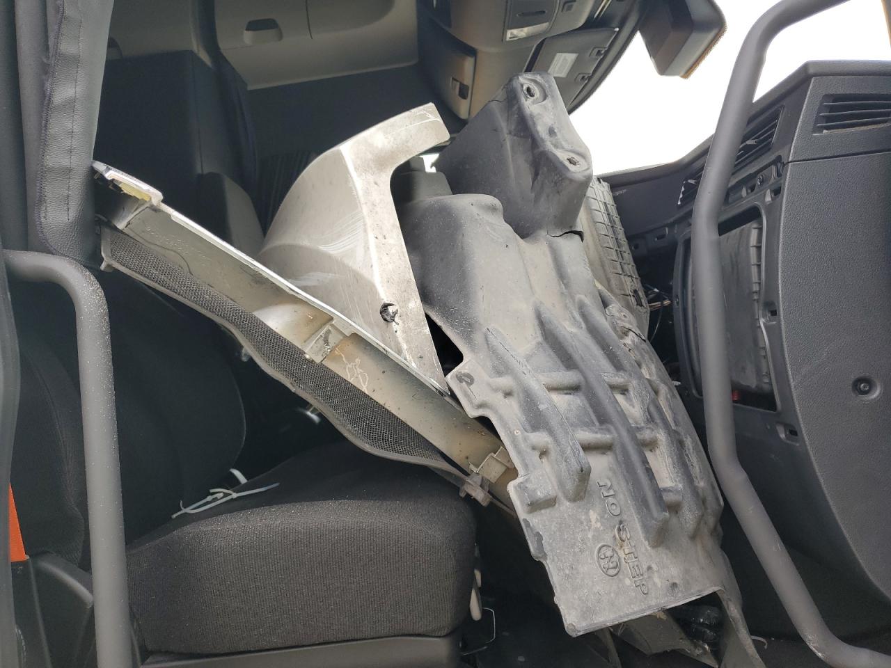 Lot #3292647605 2024 FREIGHTLINER CASCADIA