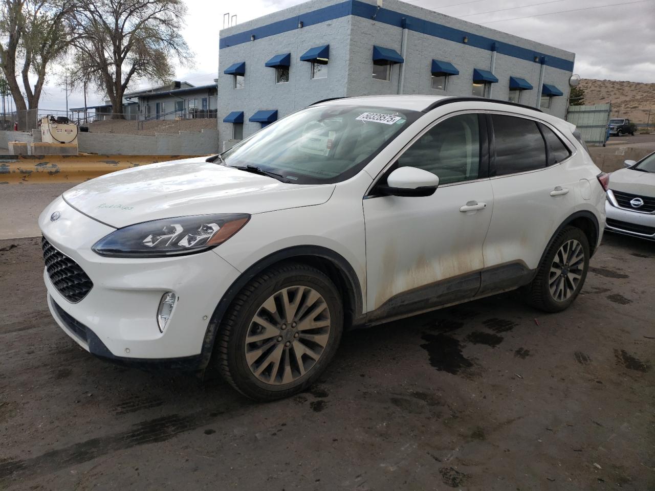FORD ESCAPE TITANIUM