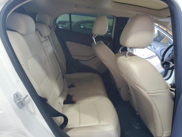 2015 MERCEDES-BENZ GLA 250 4M - WDCTG4GB5FJ123832
