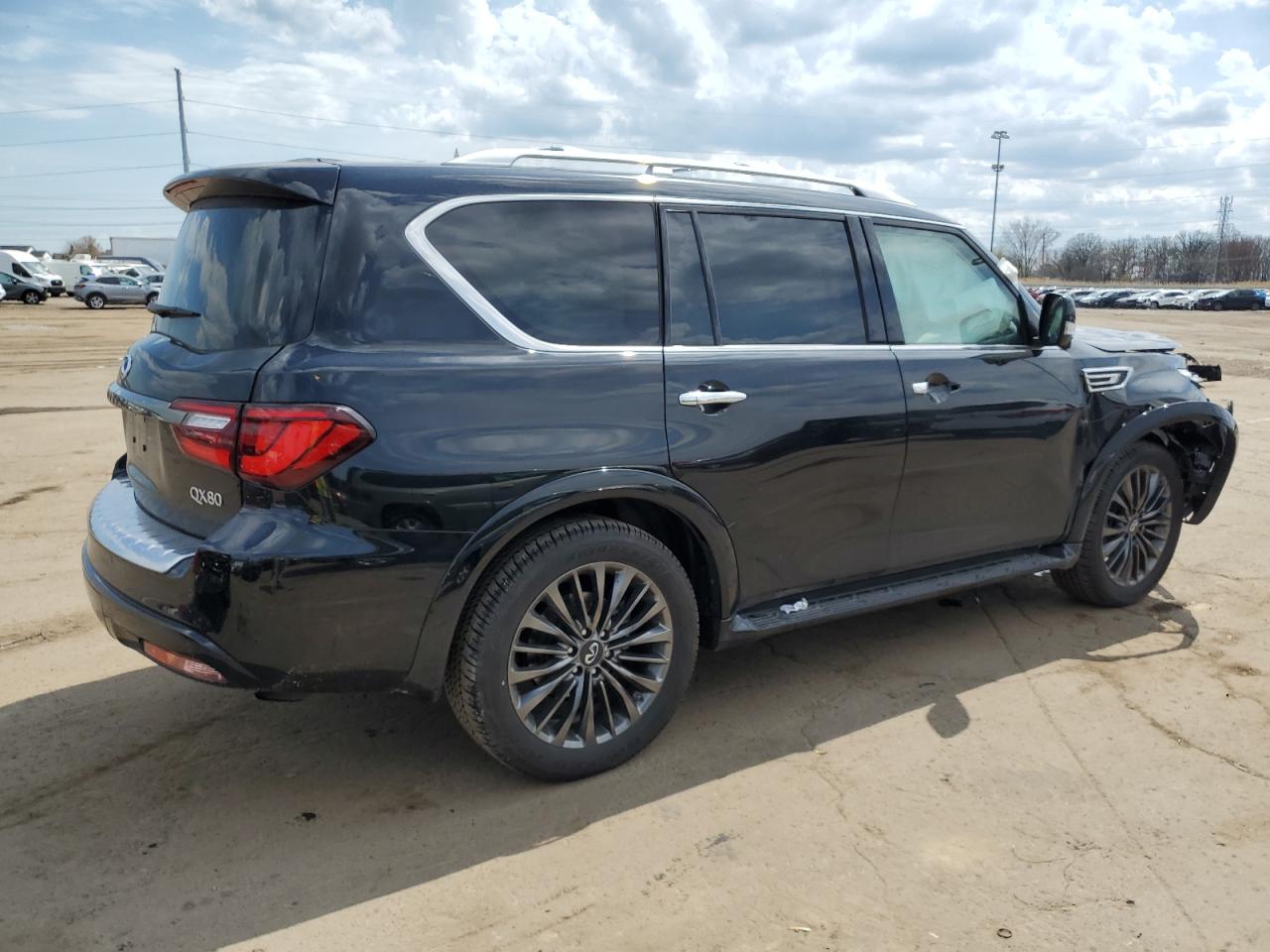 INFINITI QX80 2024