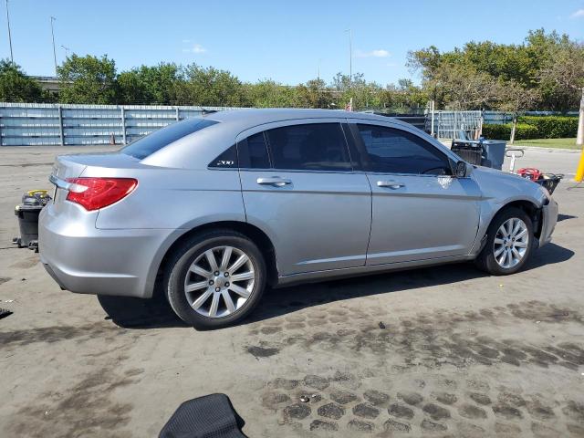 Vin: 1c3ccbbb1dn672273, lot: 52879345, chrysler 200 touring 20133