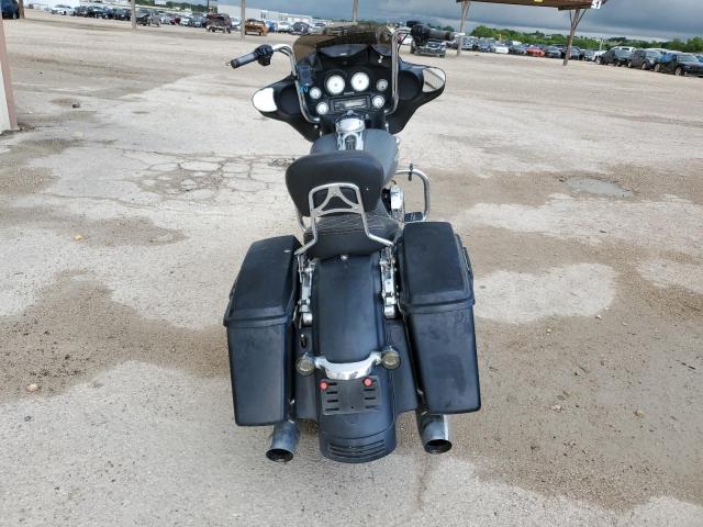 2010 HARLEY-DAVIDSON FLHX 1HD1KB413AB661149