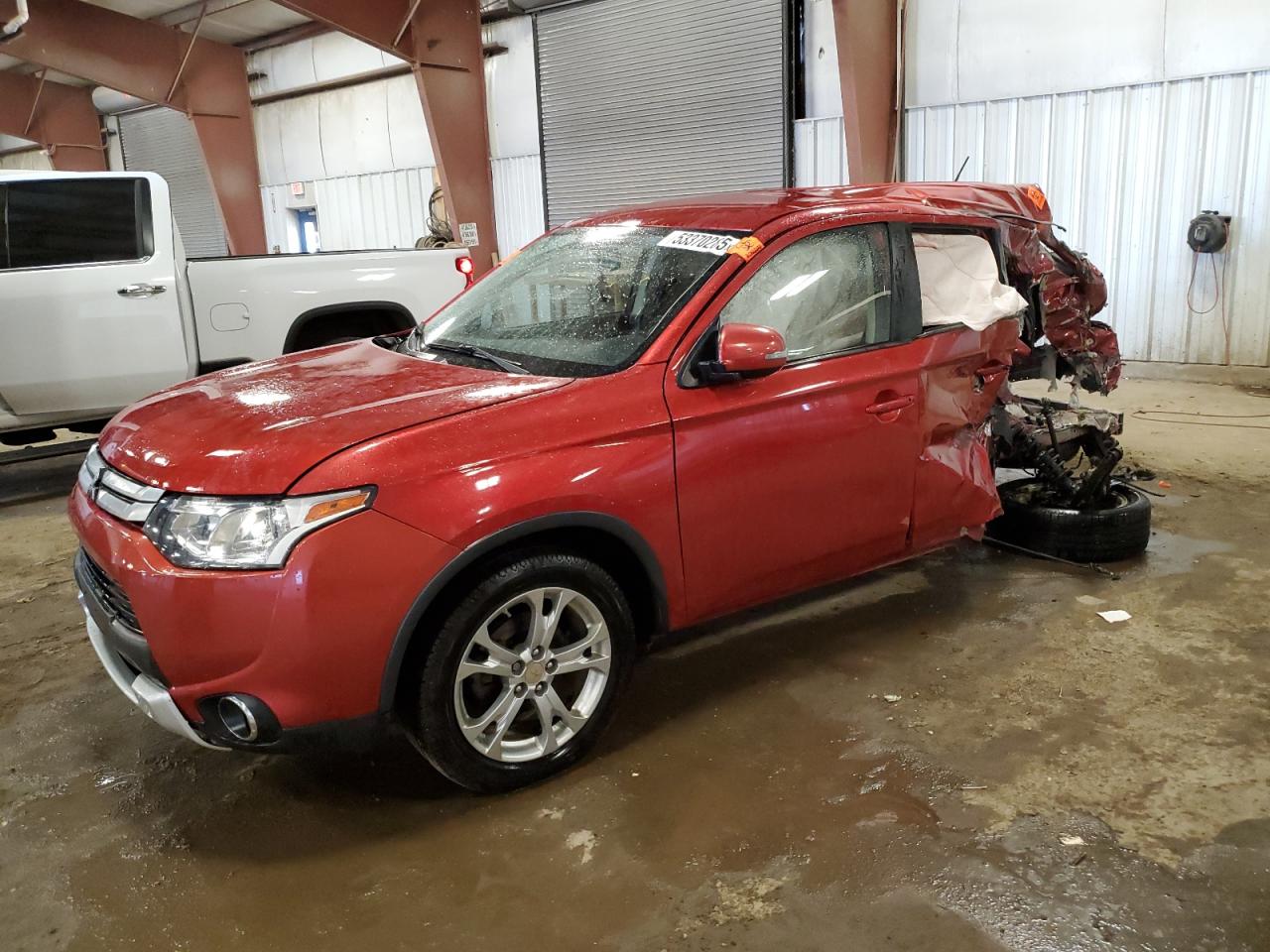 MITSUBISHI OUTLANDER SE