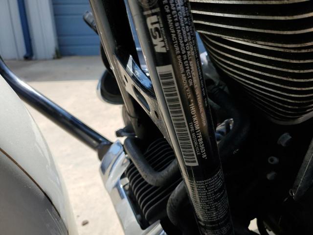 2015 HARLEY-DAVIDSON FLHXS STRE - 1HD1KRM17FB636318