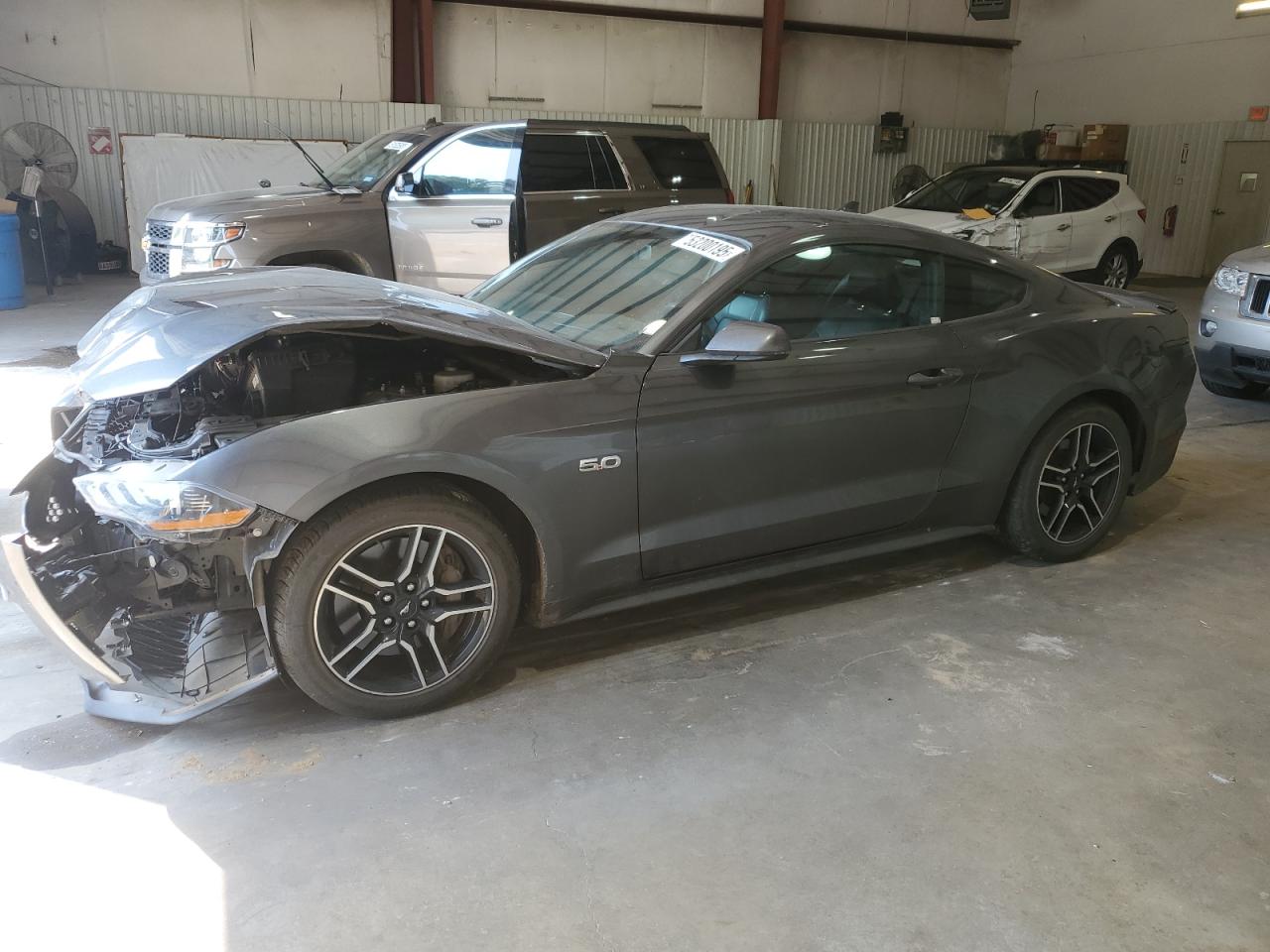 FORD MUSTANG GT