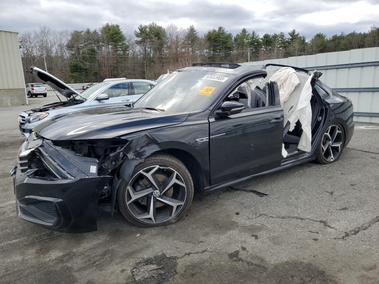 VOLKSWAGEN PASSAT R-LINE