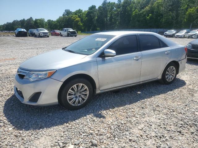 TOYOTA CAMRY BASE