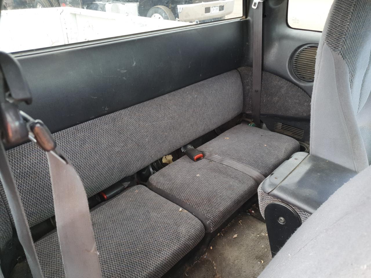 Lot #3302711006 1997 DODGE DAKOTA