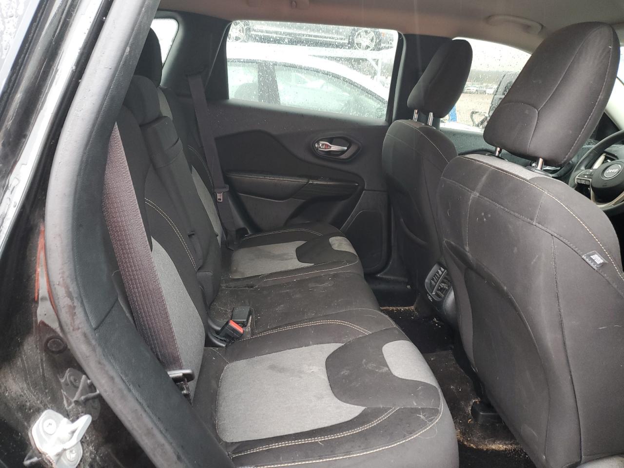 JEEP GRAND CHEROKEE SPORT