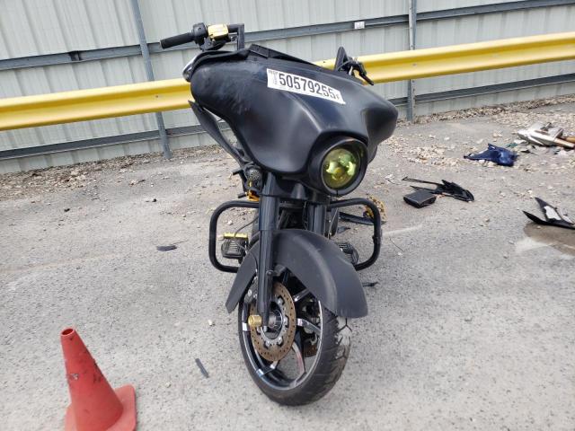 2011 HARLEY-DAVIDSON FLHX 1HD1KB410BB667914