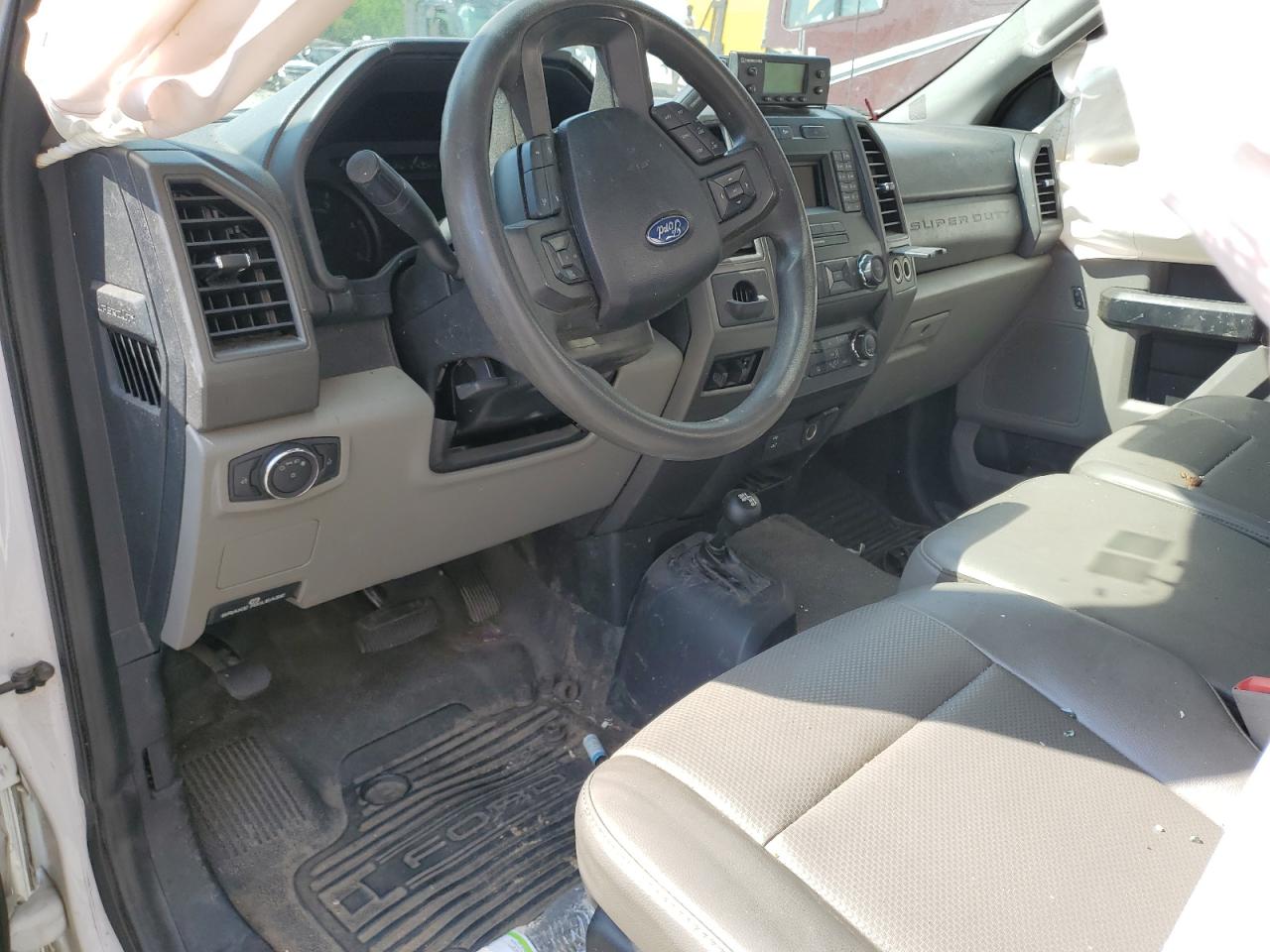 FORD F-550 SUPER DUTY