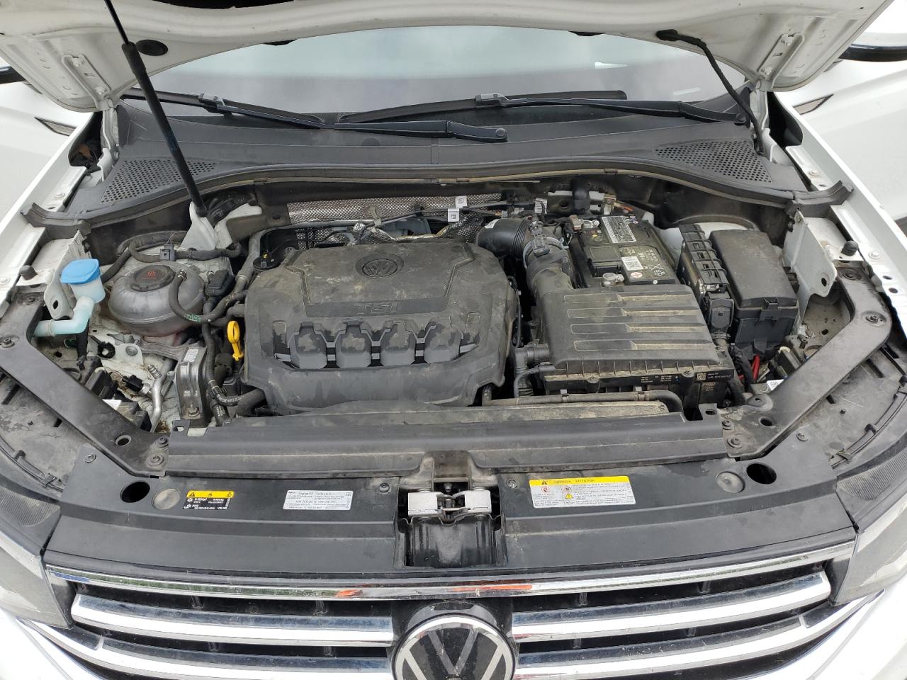 VOLKSWAGEN TIGUAN SE
