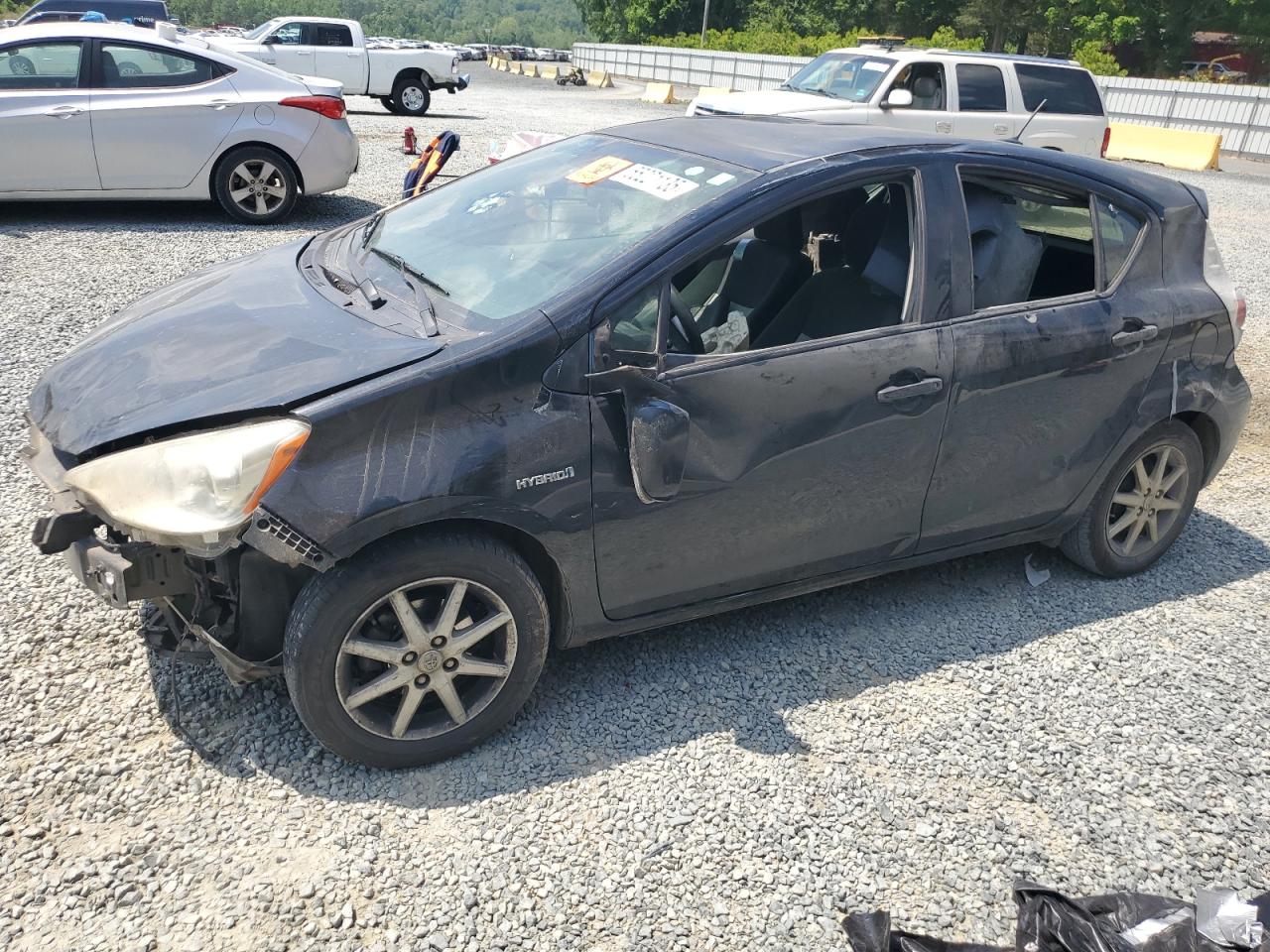TOYOTA PRIUS C