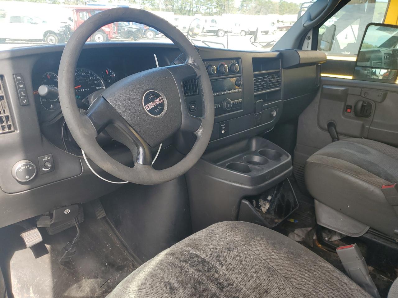 GMC SAVANA CUTAWAY G3500