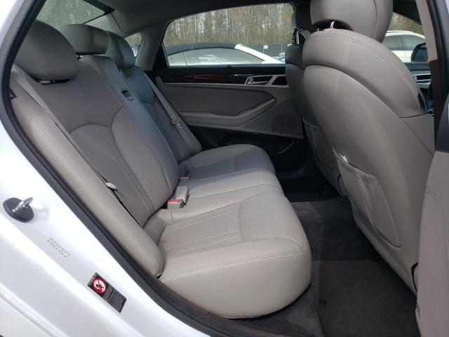2016 HYUNDAI GENESIS 3. - KMHGN4JE3GU108676