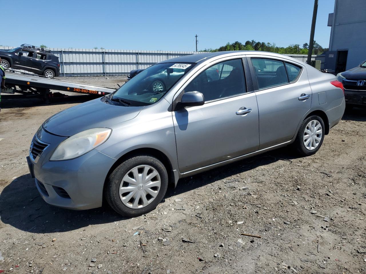 NISSAN VERSA S