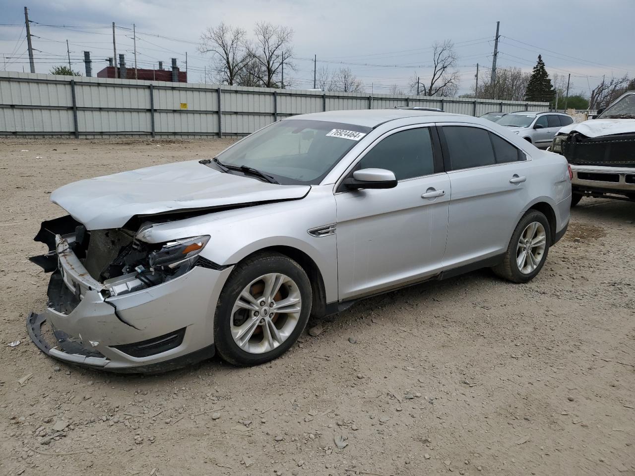 Lot #3302734056 2019 FORD TAURUS SEL