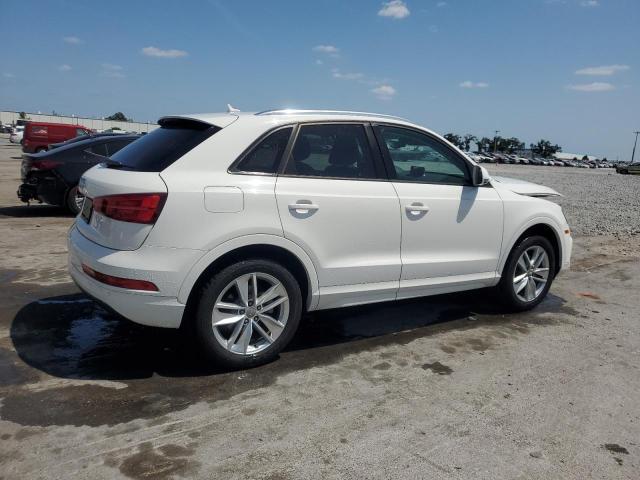Vin: wa1bccfs7hr014683, lot: 54739465, audi q3 premium 20173